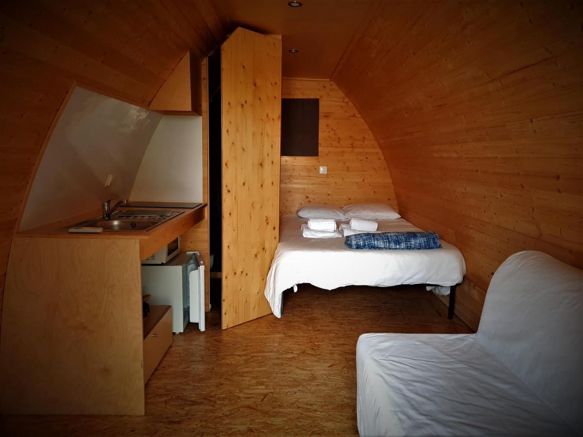 Hotel Glamping Hills Santa Comba de Rossas Esterno foto