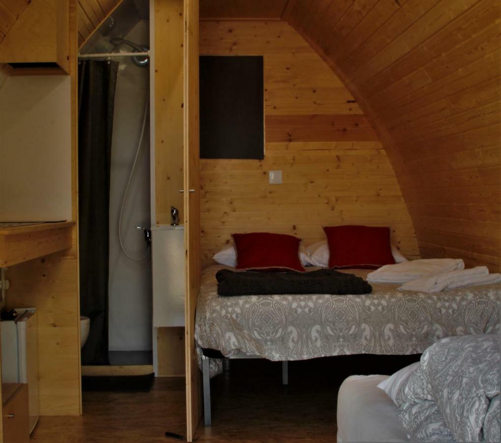 Hotel Glamping Hills Santa Comba de Rossas Esterno foto