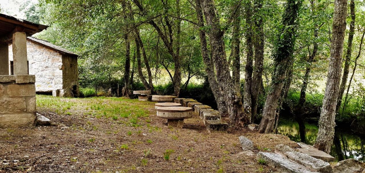Hotel Glamping Hills Santa Comba de Rossas Esterno foto