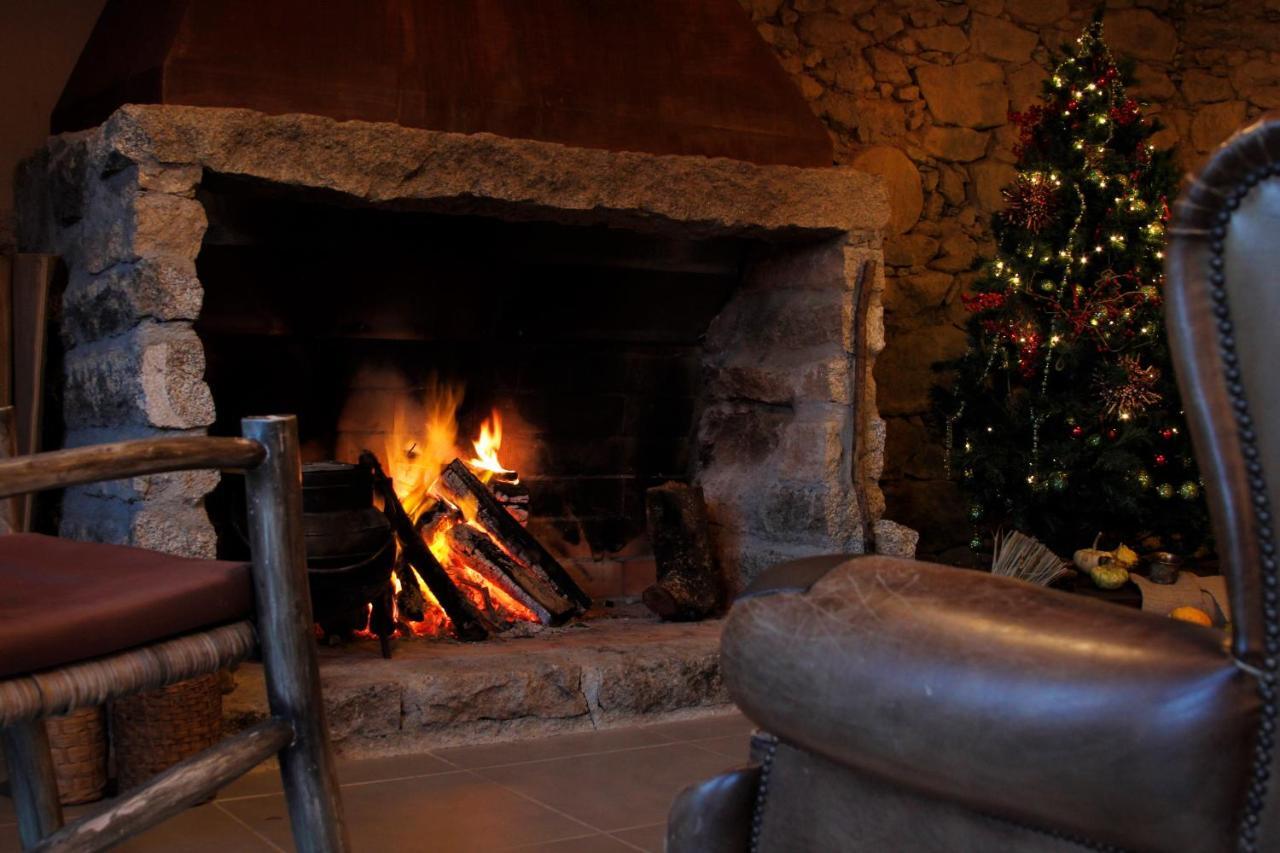 Hotel Glamping Hills Santa Comba de Rossas Esterno foto